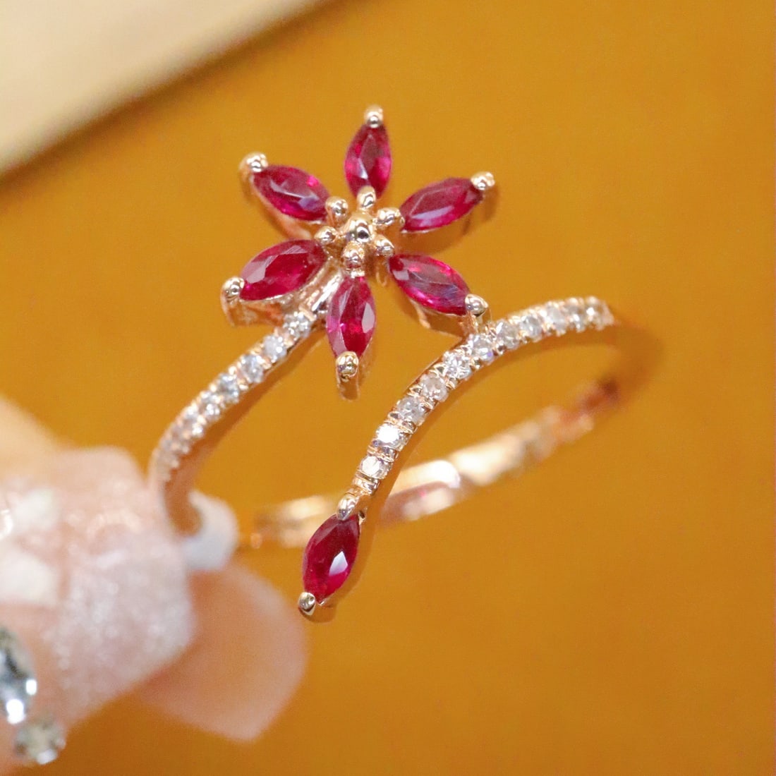 14k Gold 0.34 Ctw Natural Ruby & Diamond Ring - 4