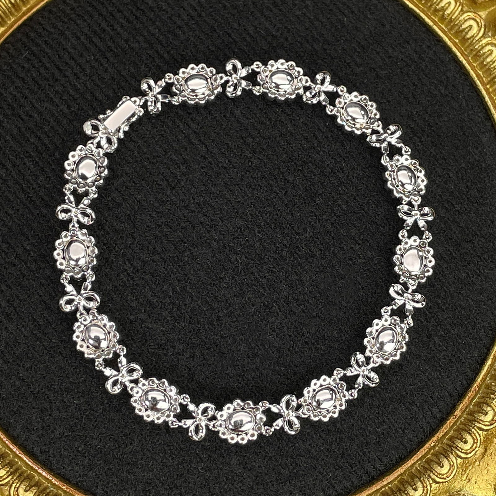 14k Gold 6.2 Ct Natural Paraiba Tourmaline & Diamond Bracelet - 4