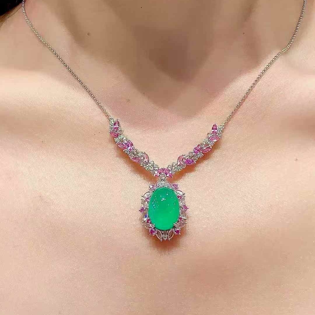 14k Gold 7.39 Ct Natural Emerald & Diamond Necklace - 6