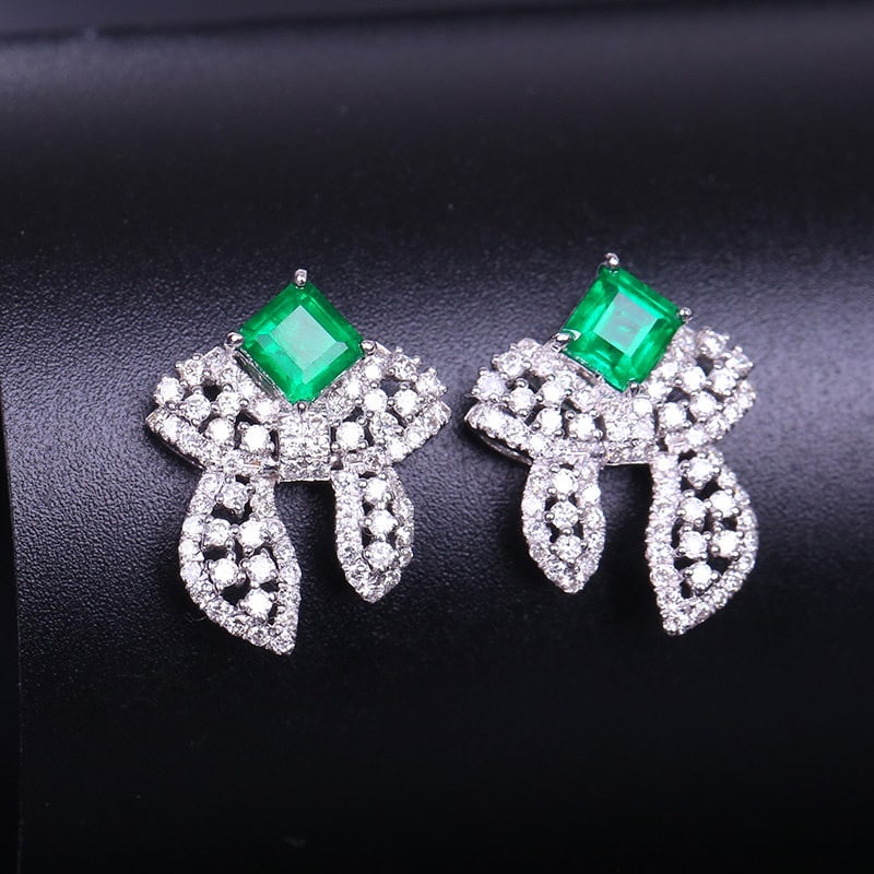 14k Gold 1.20 Ctw Vivid Green Natural Emerald & Diamond Earrings - 3
