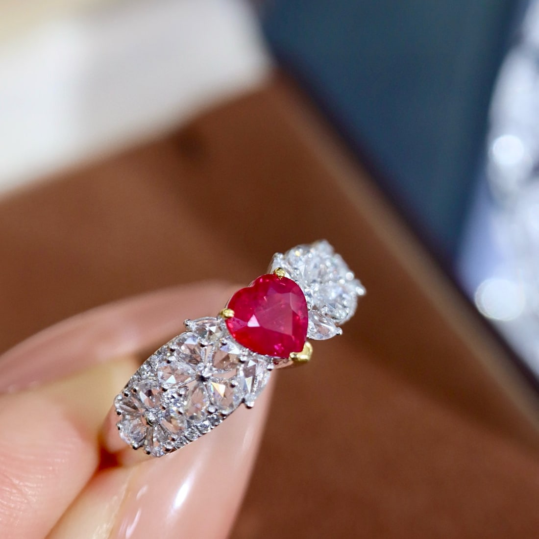 14k Gold 1.14 Ctw Natural Ruby & Diamond Ring - 3