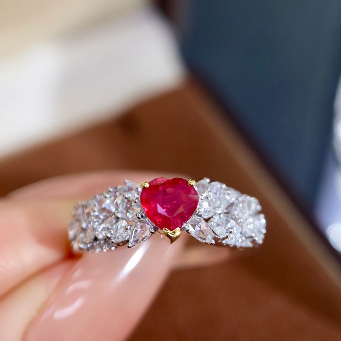 14k Gold 1.14 Ctw Natural Ruby & Diamond Ring - 4