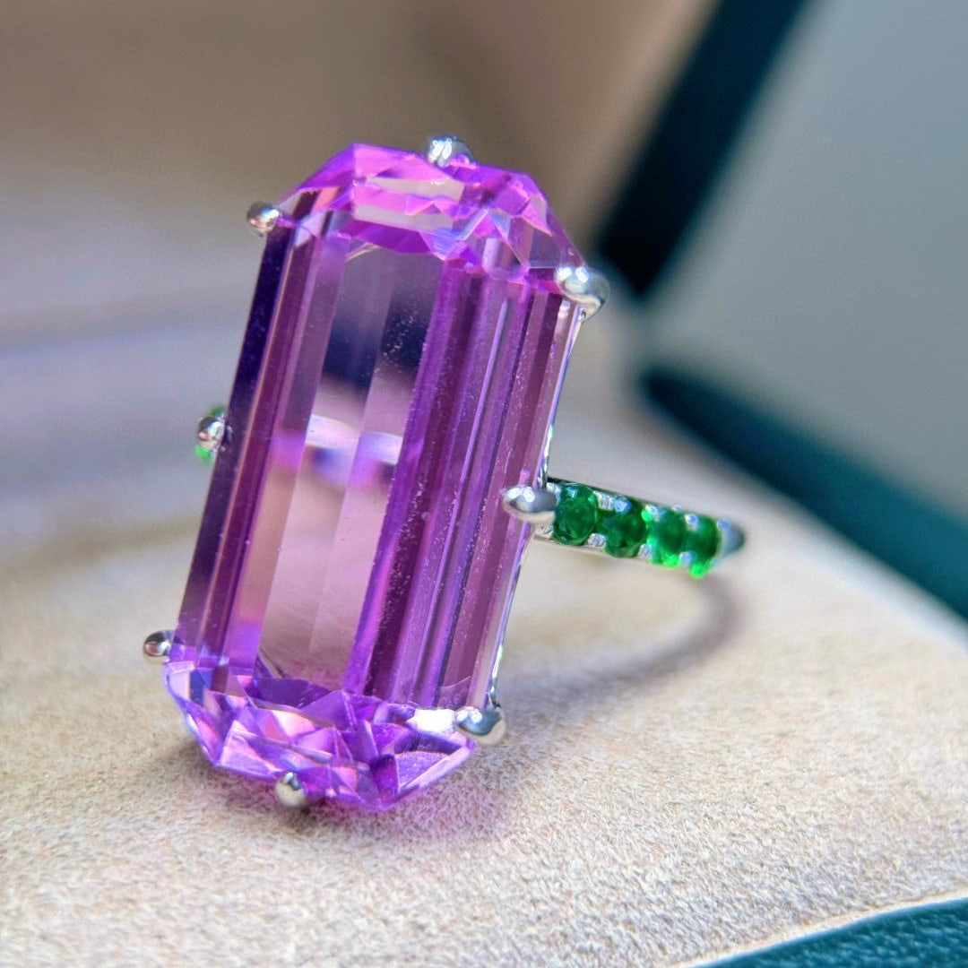 14k Gold 17.11 Ctw Natural Kunzite & Tsavorite Ring - 2