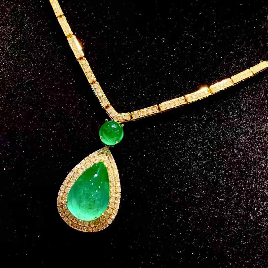 14k Gold 5.6 Ct Natural Emerald & Diamond Necklace - 2