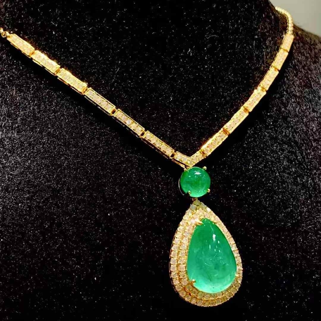 14k Gold 5.6 Ct Natural Emerald & Diamond Necklace - 5