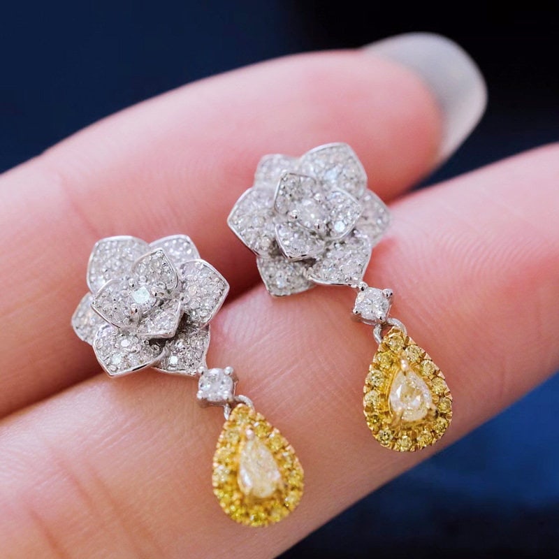 14k Gold 0.9 Ct Natural Color Diamond Earrings - 6