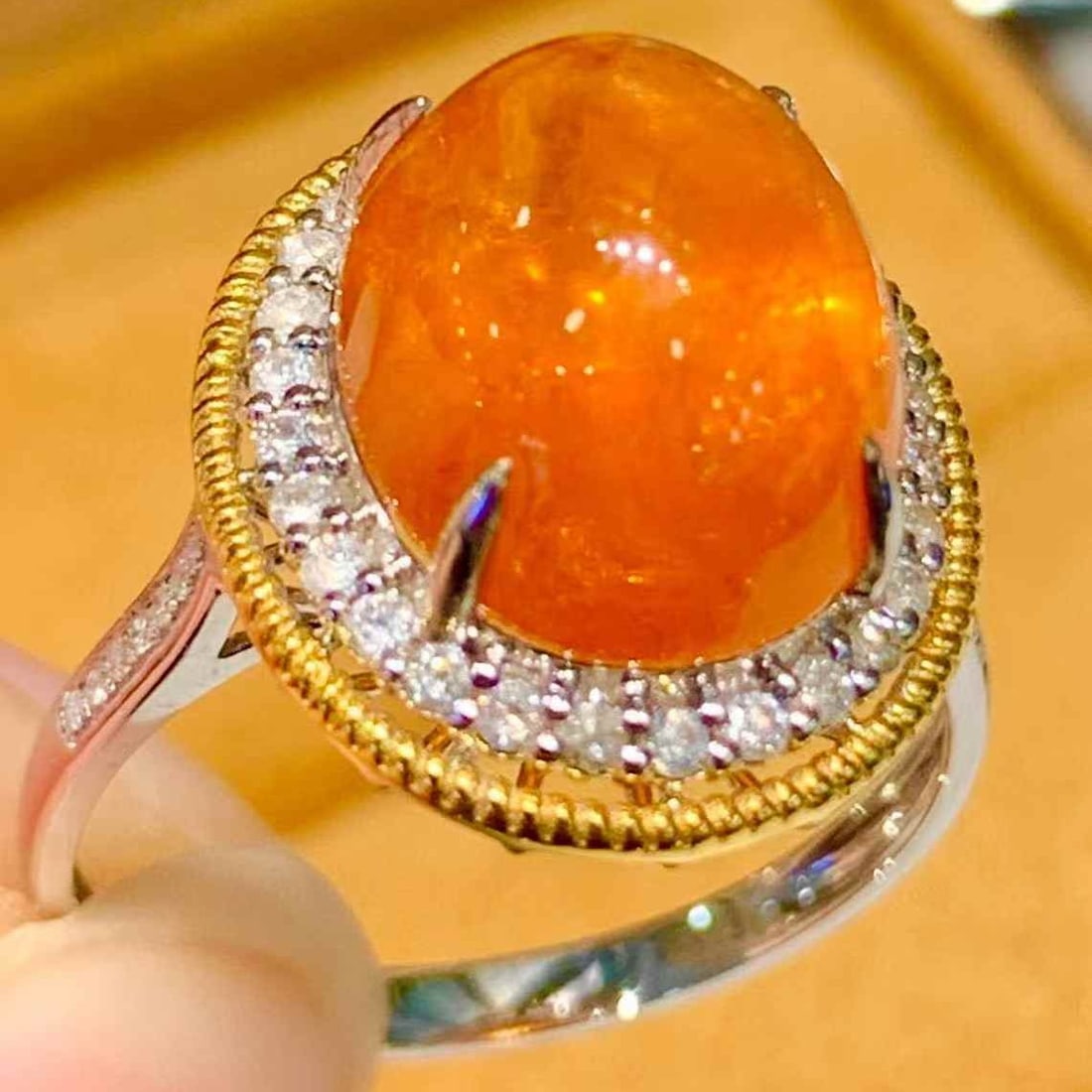 14k Gold 9 Ct Natural Spessartine & Diamond Ring - 3