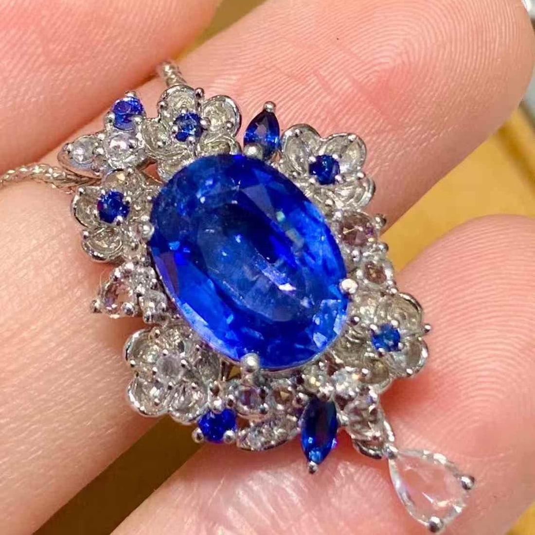 14k Gold 3.5 Ct Natural Sapphire & Diamond Pendant( Without Chain ) - 2