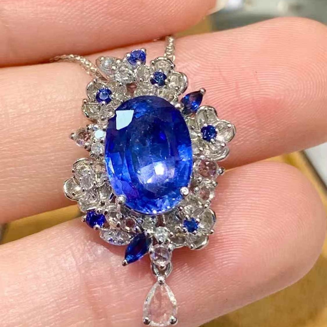 14k Gold 3.5 Ct Natural Sapphire & Diamond Pendant( Without Chain ) - 4
