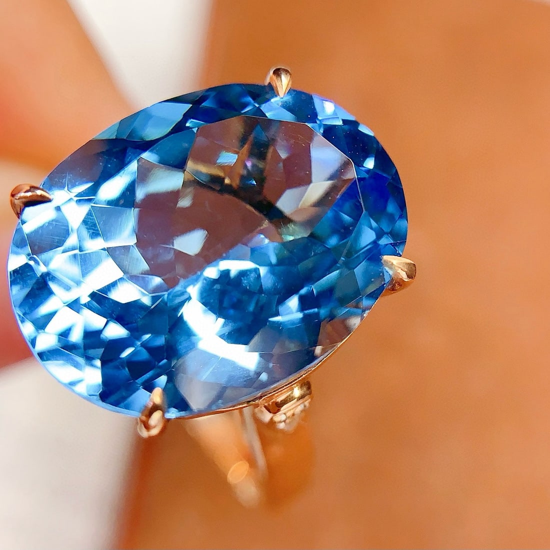 14k Gold 13 Ct Natural Topaz & Diamond Ring - 6