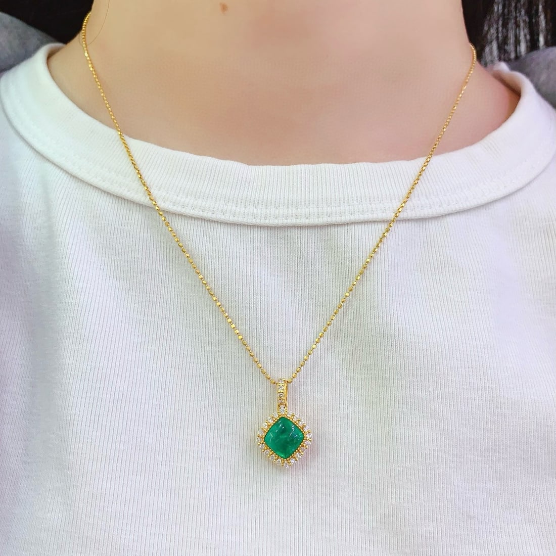 14k Gold 2.2 Ct Natural Emerald & Diamond Pendant( Without Chain ) - 5