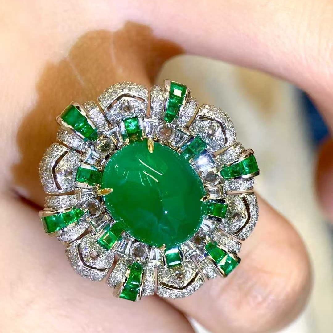 14k Gold 8.05 Ct Natural Emerald & Diamond Ring - 4