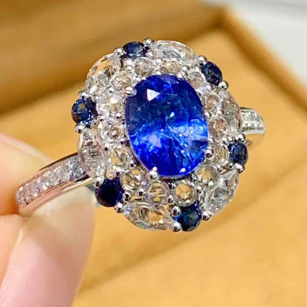 14k Gold 1.4 Ct Natural Sapphire & Diamond Ring: Ref:231107235 // gold content:14k gold // ring size:7. 25us // // main gemstone:sapphire // shape:oval // carat weight:1. 4ct // color:blue // treatment:natural // // adjacent gemstone 2 : diamond