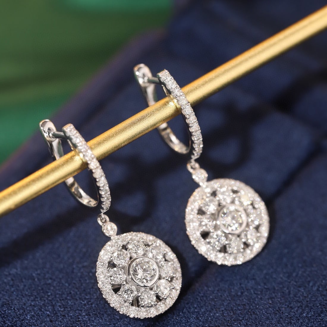 14k Gold 1.8 Ct Natural H Diamond Earrings - 4