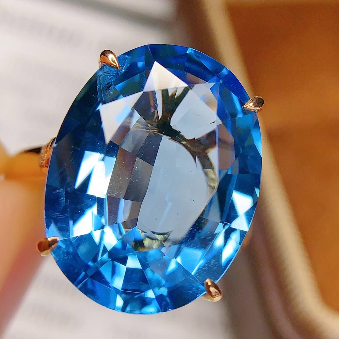 14k Gold 13 Ct Natural Topaz & Diamond Ring - 2