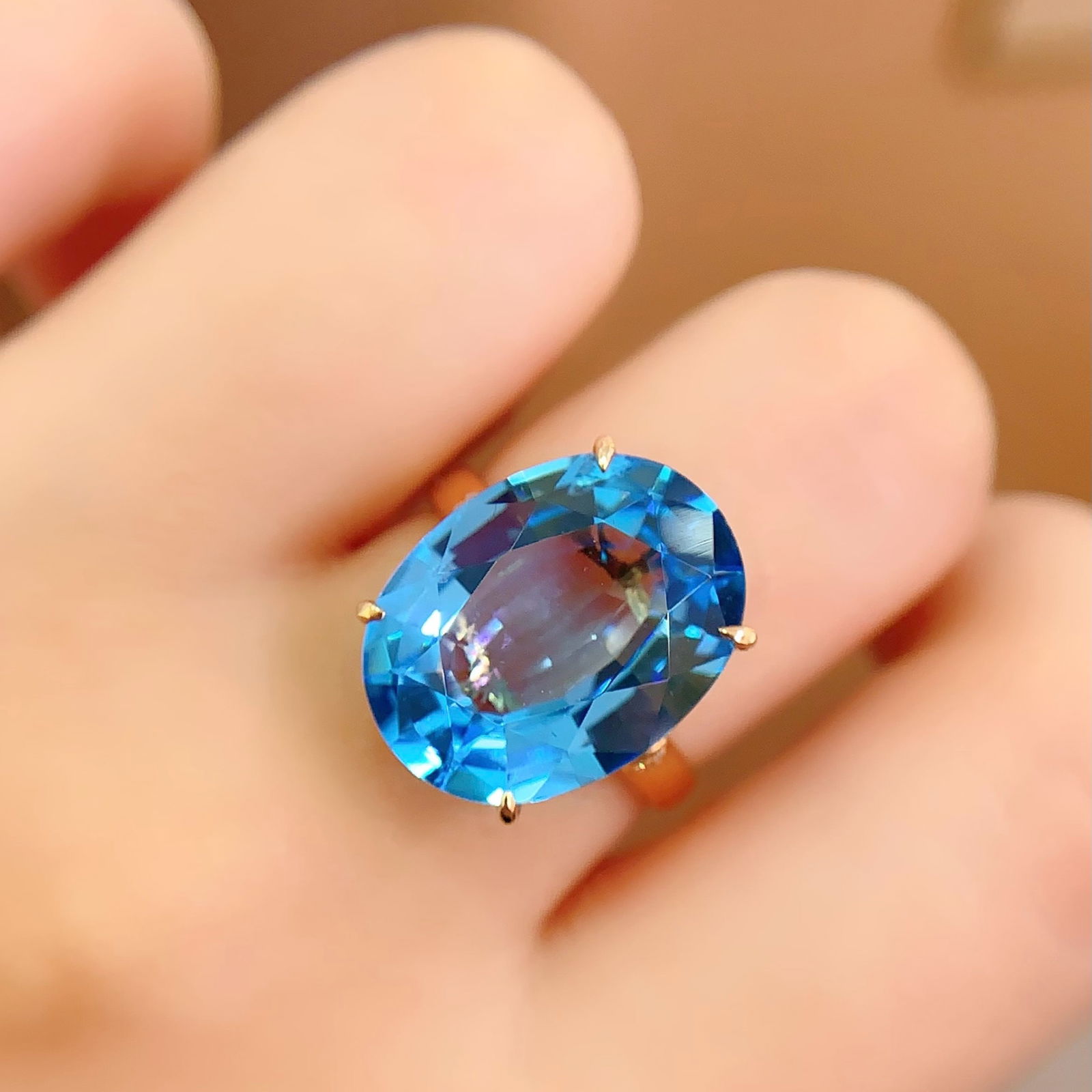 14k Gold 13 Ct Natural Topaz & Diamond Ring - 6