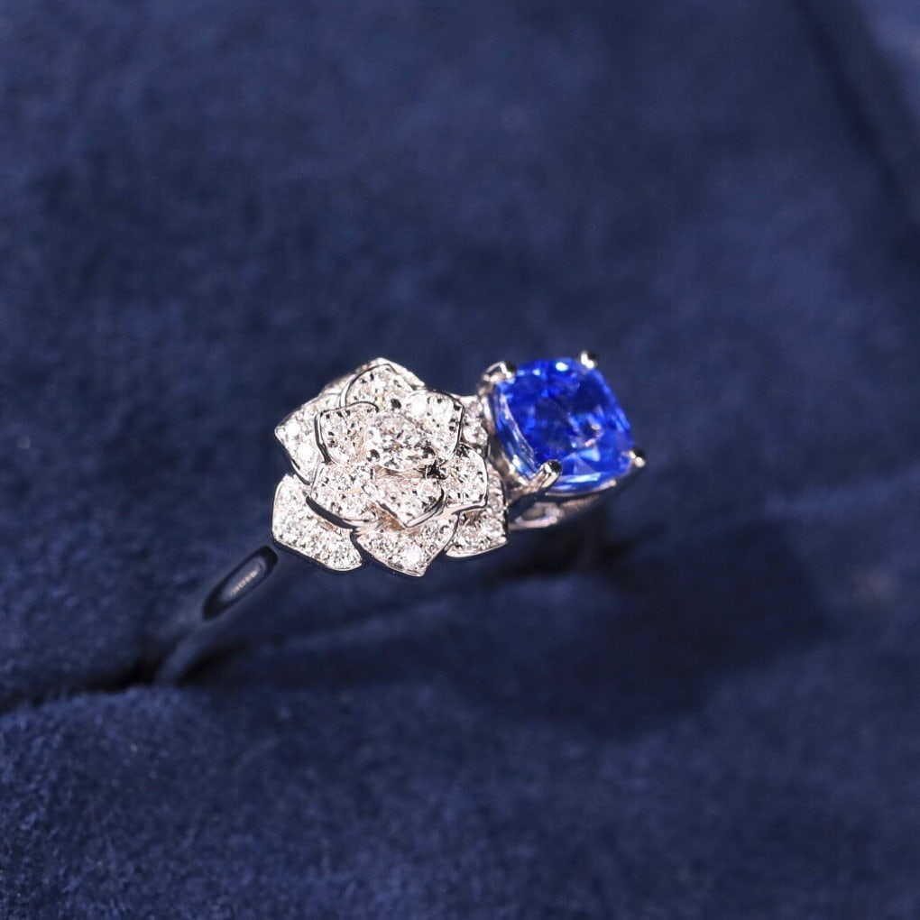 14k Gold 1.03 Ct Natural Sapphire & Diamond & Flowers Ring - 4
