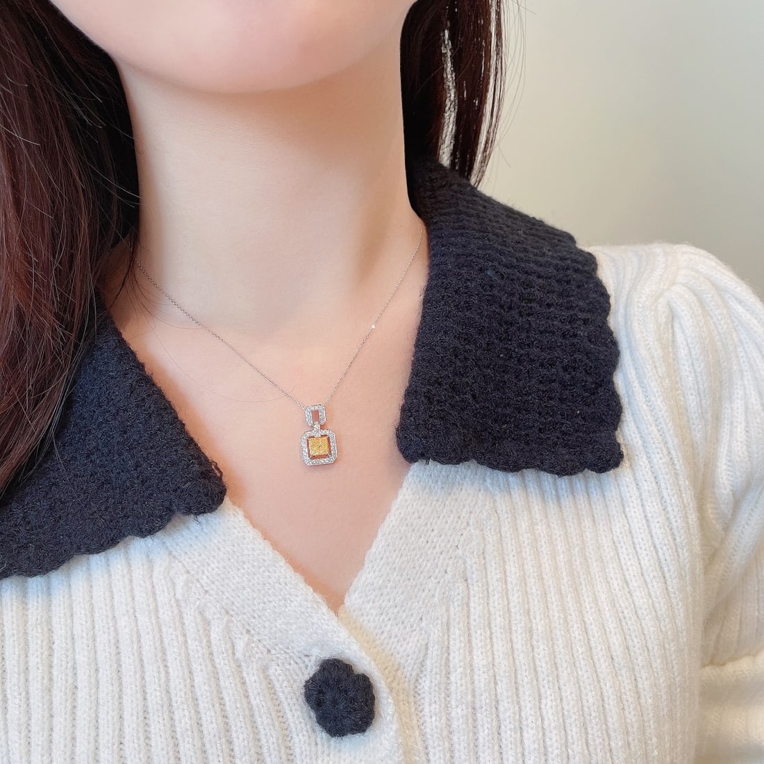 14k Gold 0.60 Ctw Natural Yellow Diamond & Diamond Necklace - 2