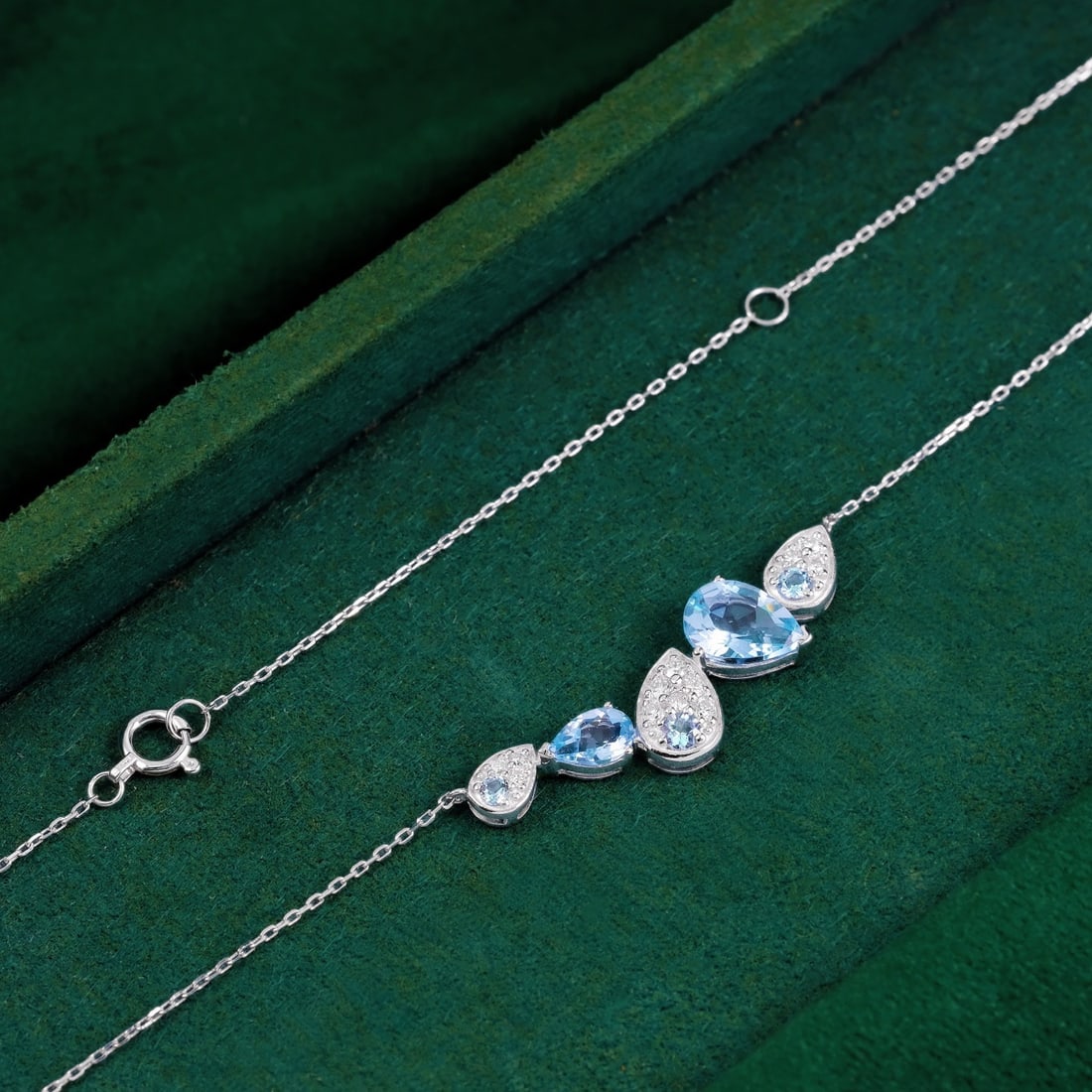 14k Gold 1.83 Ctw Natural Aquamarine & Diamond Necklace - 2