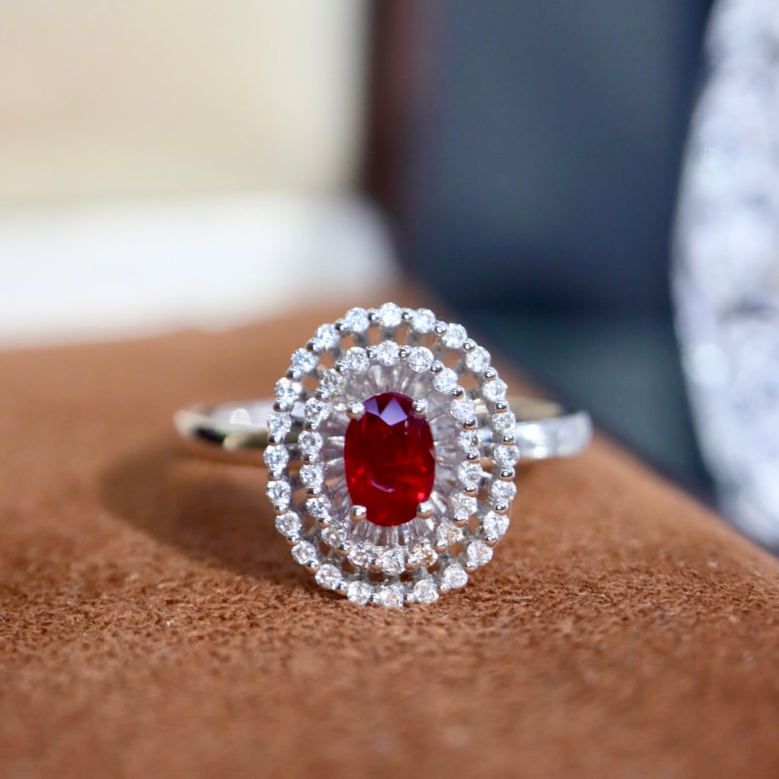 14k Gold 0.66 Ctw Vivid Red Natural Ruby & Diamond Ring: Ref:231108093 // gold content:14k gold // ring size:7. 25us // // main gemstone:ruby // shape:oval // carat weight:0. 45ct // color:vivid red // treatment:natural // // adjacent gemstone 2 : diamond /