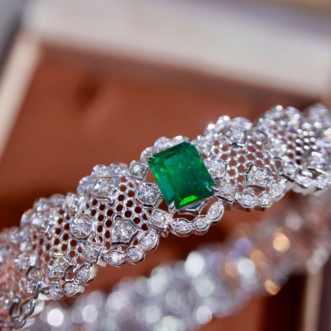 14k Gold 2.34 Ctw Vivid Green Natural Emerald & Diamond Bangle - 3