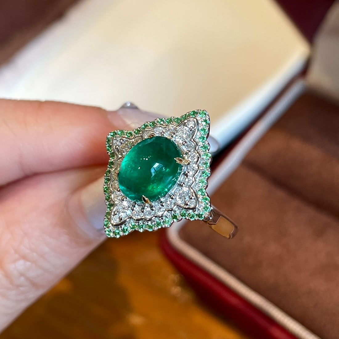 14k Gold 2.6 Ct Vivid Green Natural Emerald & Diamond Ring/pendant( Without Chain ) - 4