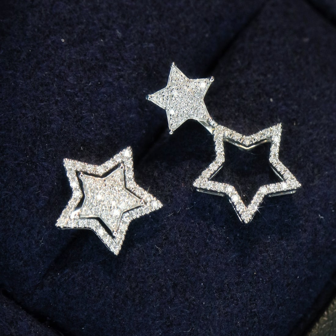 14k Gold 0.3 Ct Natural H Diamond Earrings: Ref:231108127 // gold content:14k gold // main gemstone:diamond // shape:round // carat weight:0. 3ct // clarity grade:vs-si // color:h // treatment:natural // cut grade:g // High Estimate: