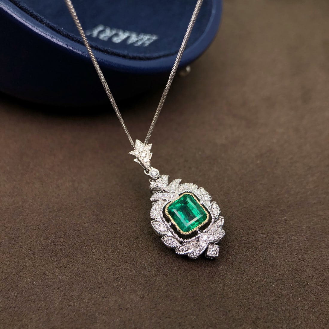 14k Gold 1.40 Ct Vivid Green Natural Emerald & Diamond Pendant( Without Chain ) - 6