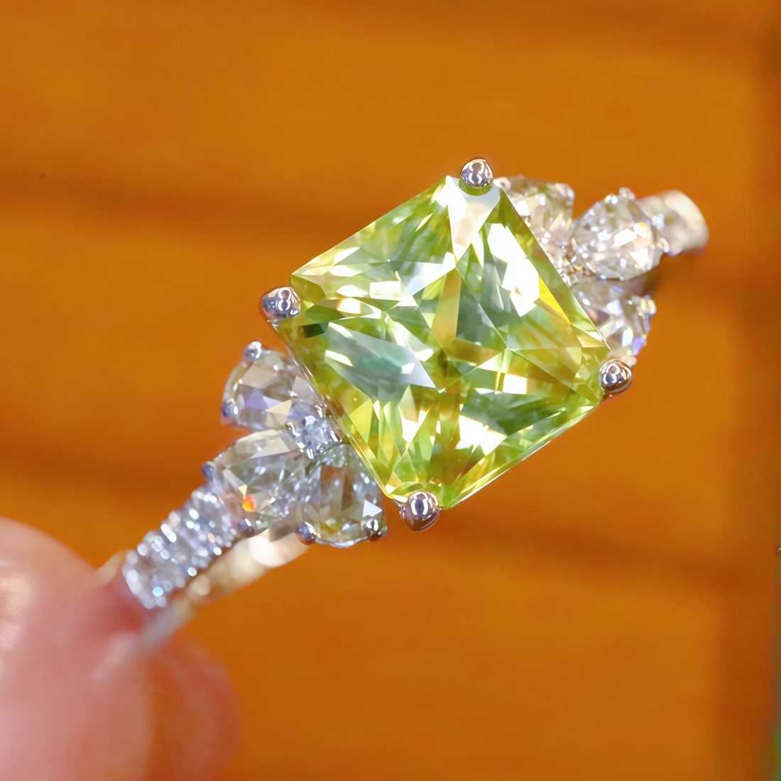 14k Gold 1.85 Ctw Natural Chrysoberyl & Diamond Ring - 2