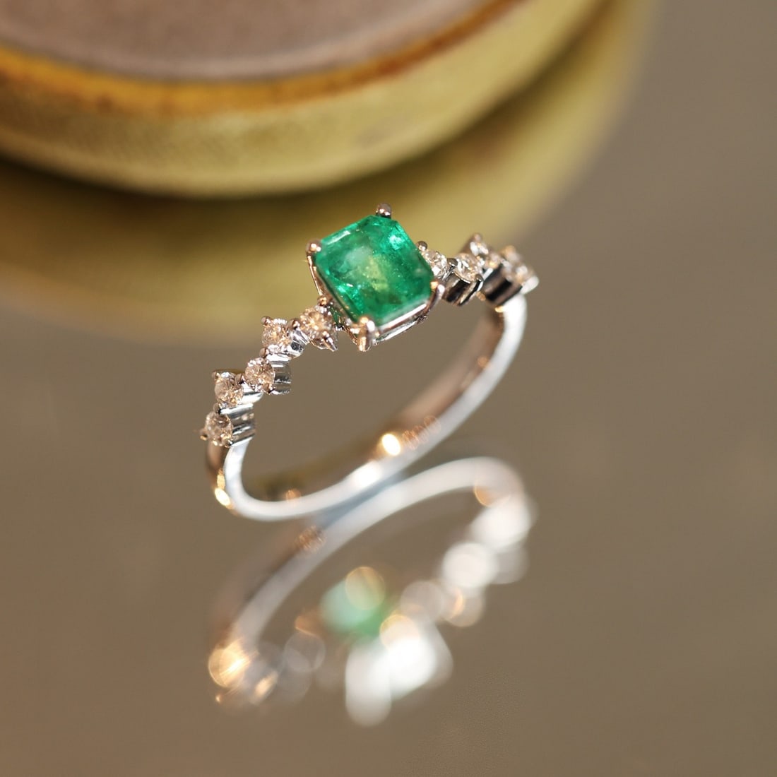 14k Gold 1.29 Ctw Natural Emerald & Diamond Ring - 3