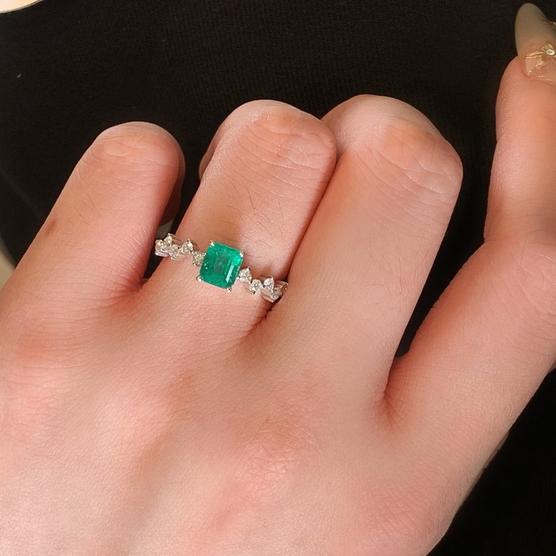 14k Gold 1.29 Ctw Natural Emerald & Diamond Ring - 4