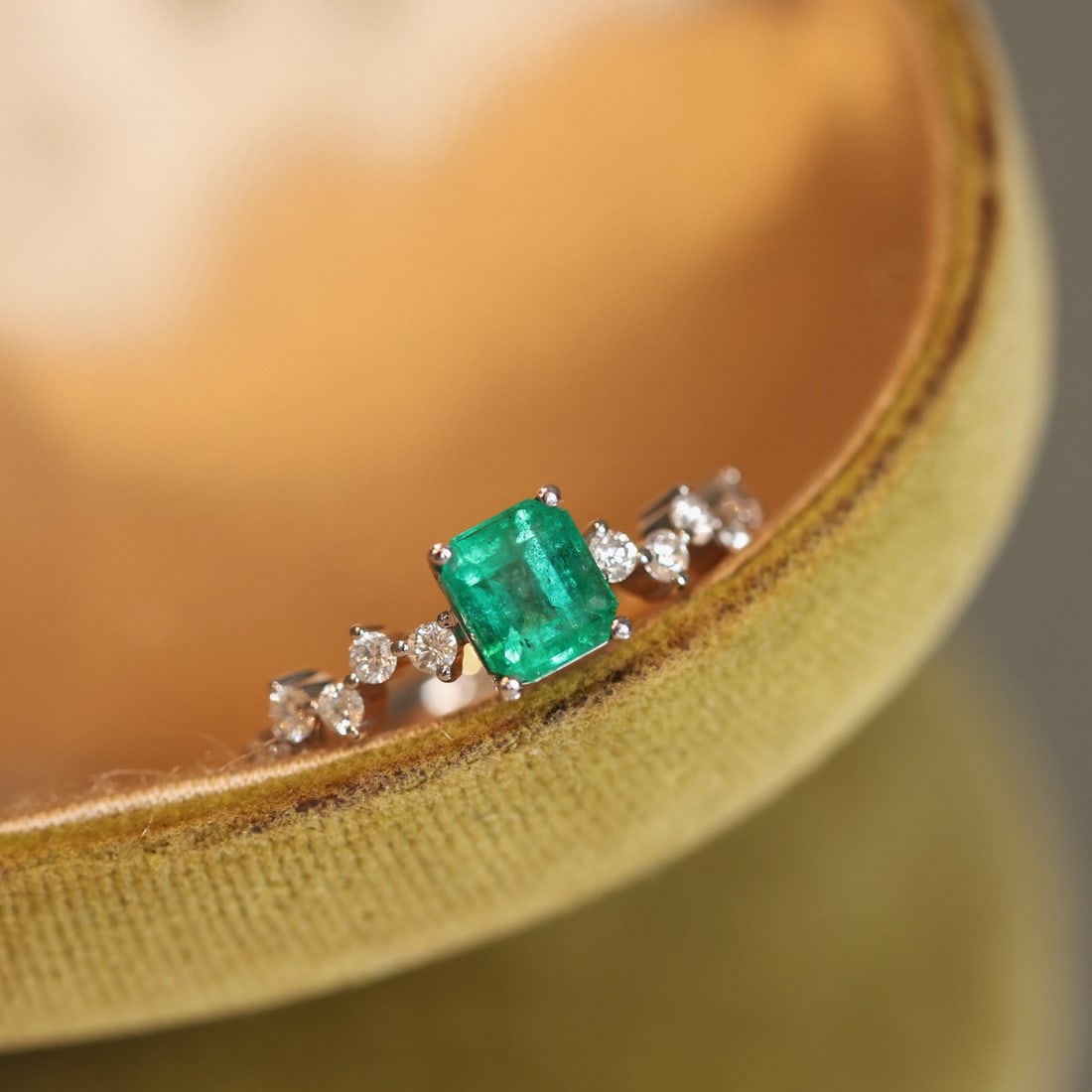 14k Gold 1.29 Ctw Natural Emerald & Diamond Ring - 5