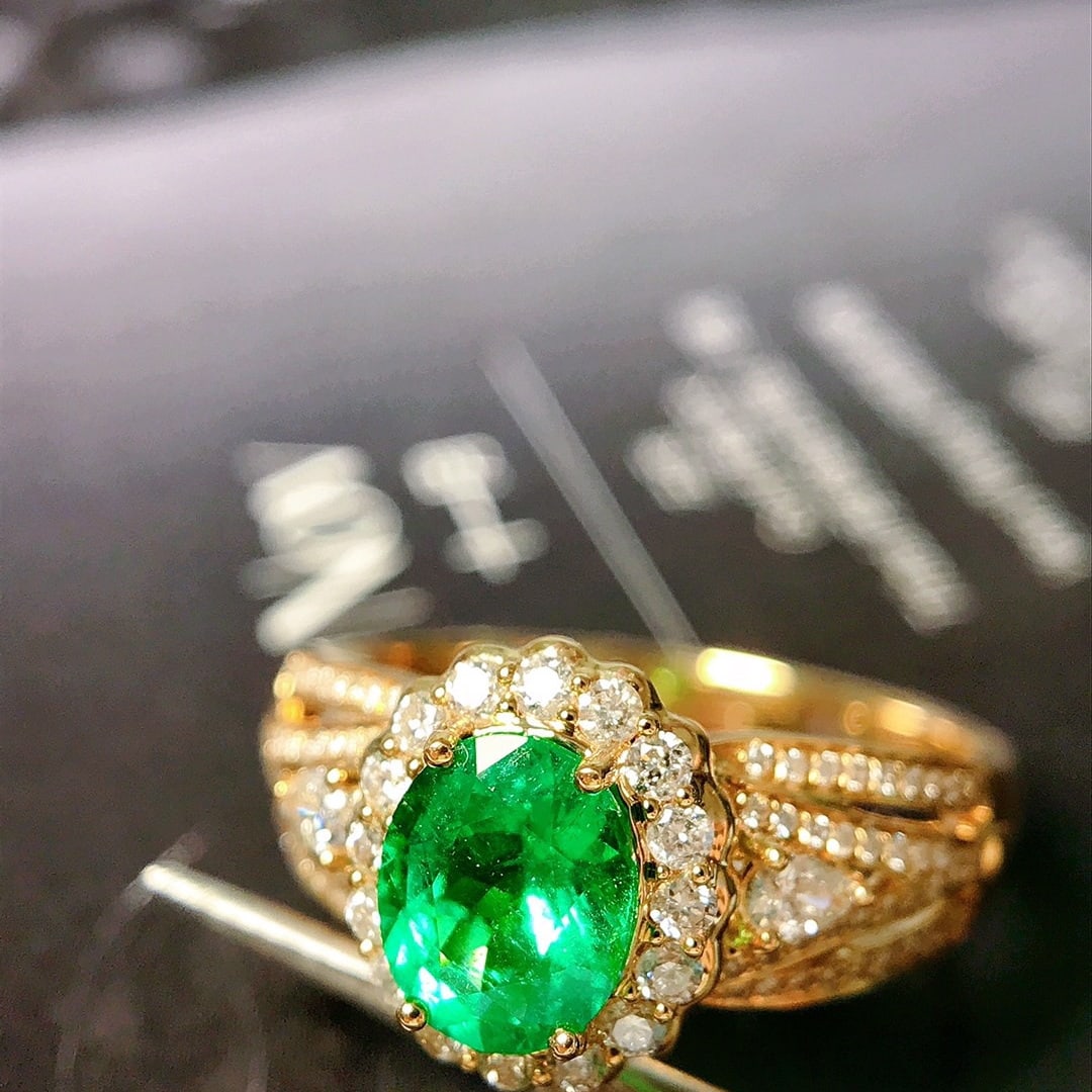 14k Gold 1.20 Ctw Vivid Green Natural Emerald & Diamond Ring - 5