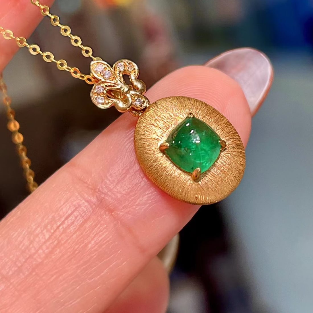 14k Gold 0.72 Ctw Natural Emerald & Diamond Pendant( Without Chain ) - 2