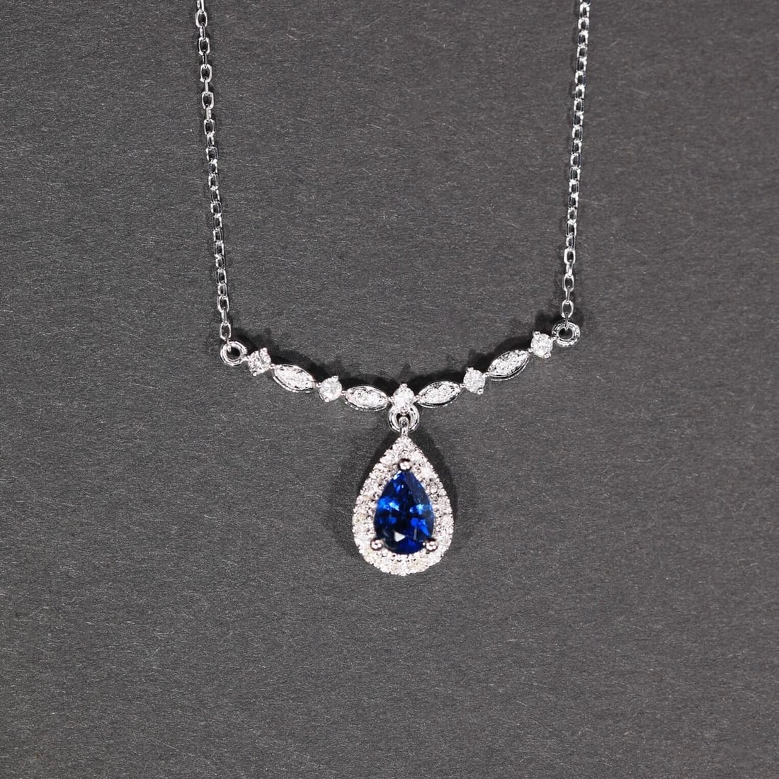 14k Gold 0.67 Ct Natural Sapphire & Diamond Necklace - 5