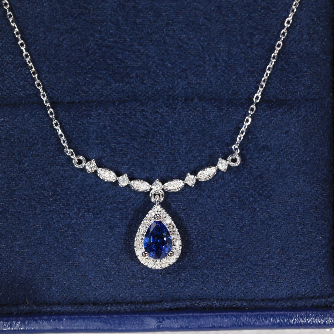 14k Gold 0.67 Ct Natural Sapphire & Diamond Necklace - 9