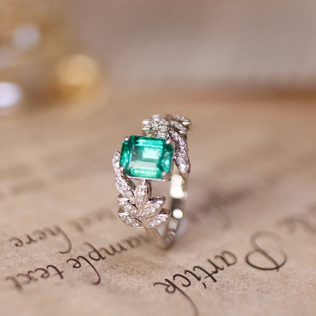 14k Gold 1.48 Ctw Natural Emerald & Diamond Ring - 2