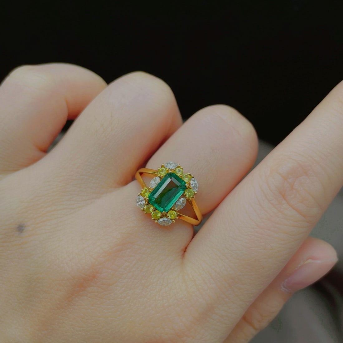 14k Gold 1.39 Ctw Natural Emerald & Diamond Ring - 6