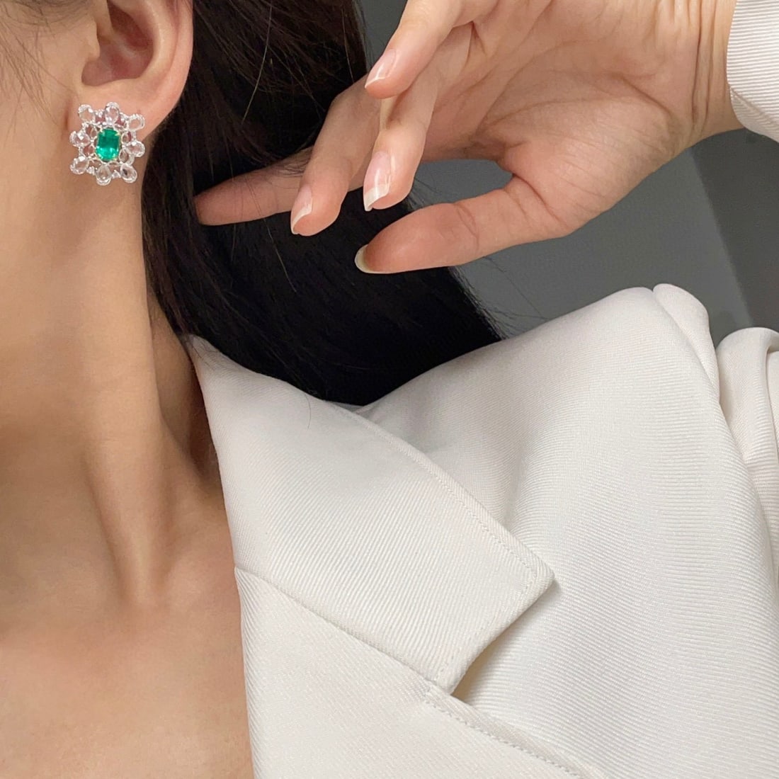 14k Gold 4.5 Ctw Vivid Green Natural Emerald & Sapphire Earrings - 4