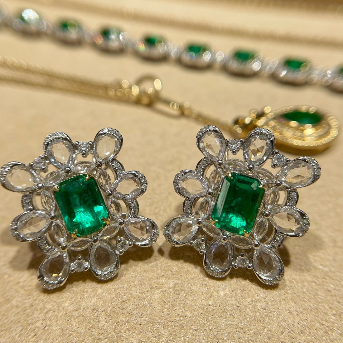 14k Gold 4.5 Ctw Vivid Green Natural Emerald & Sapphire Earrings - 6