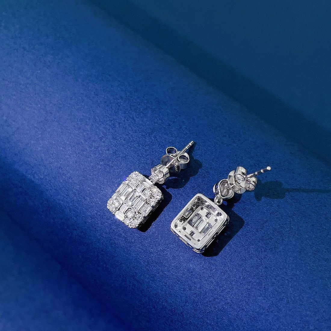 14k Gold 0.80 Ctw Natural H Diamond Earrings - 5