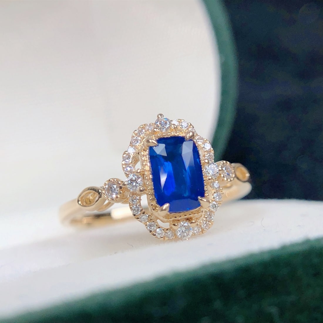 14k Gold 0.99 Ctw Natural Sapphire & Diamond Ring - 2