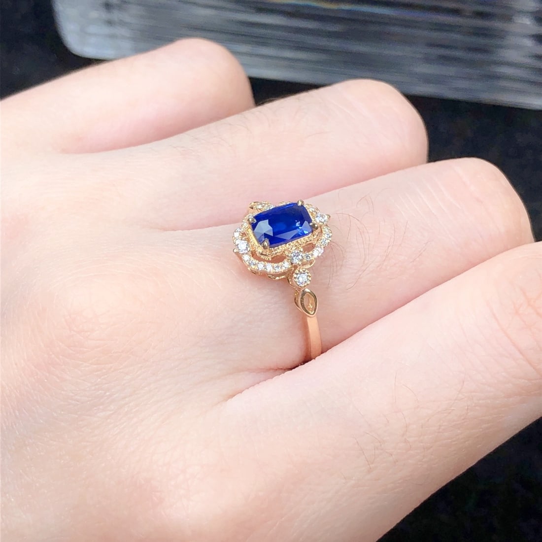 14k Gold 0.99 Ctw Natural Sapphire & Diamond Ring - 8