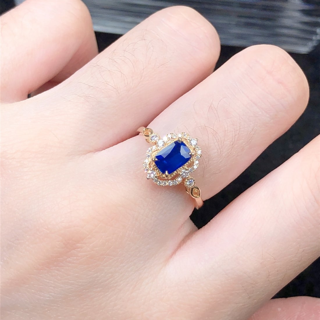 14k Gold 0.99 Ctw Natural Sapphire & Diamond Ring - 9