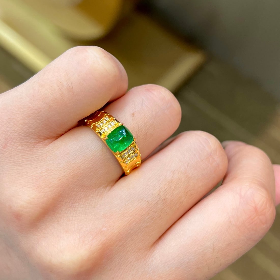 14k Gold 1.42 Ctw Vivid Green Natural Emerald & Diamond Ring - 3