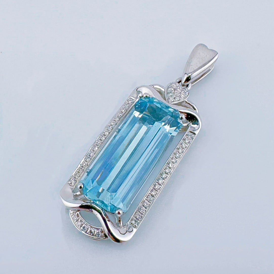 14k Gold 5.35 Ct Natural Aquamarine & Diamond Pendant( Without Chain ) - 2