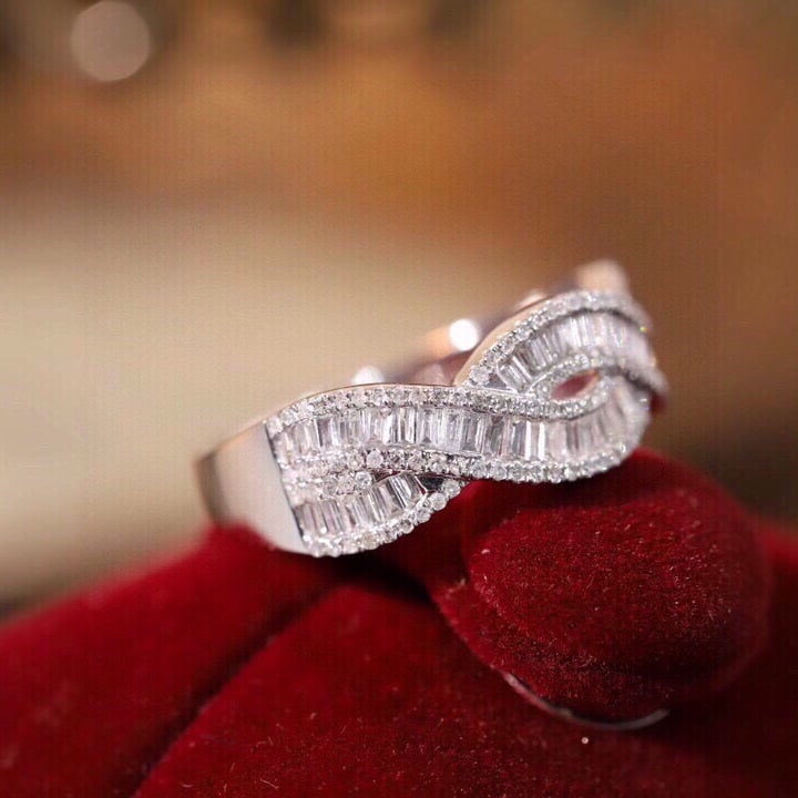 14k Gold 0.60 Ct Natural H Diamond Ring - 9