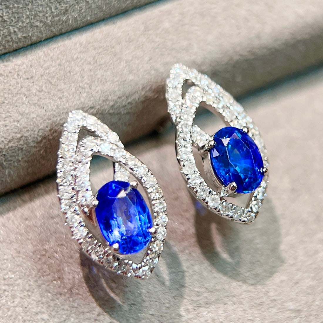 14k Gold 2.08 Ctw Natural Sapphire & Diamond Earrings - 4