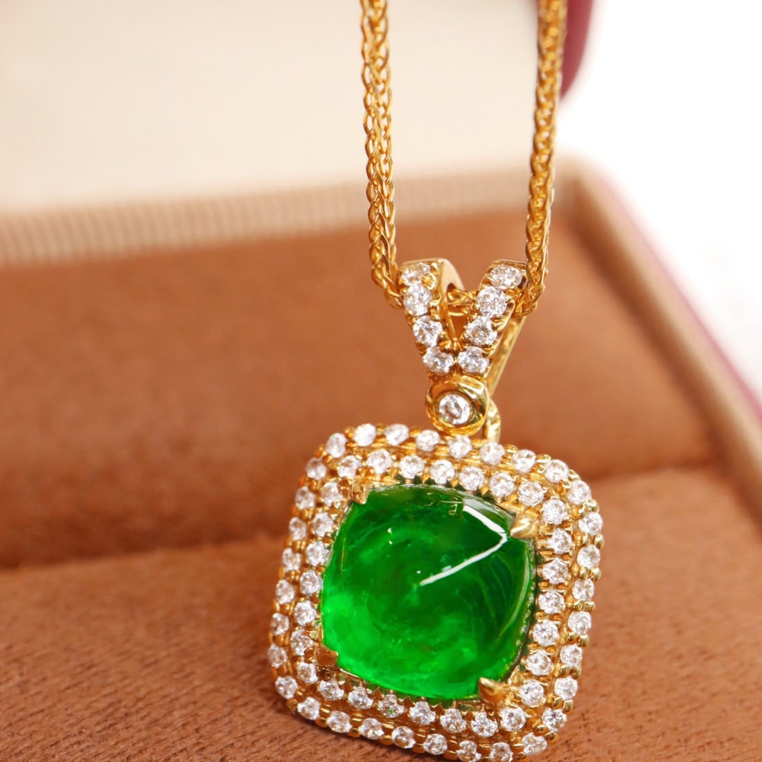 14k Gold 2.92 Ctw Vivid Green Natural Emerald & Diamond Pendant( Without Chain ) - 3