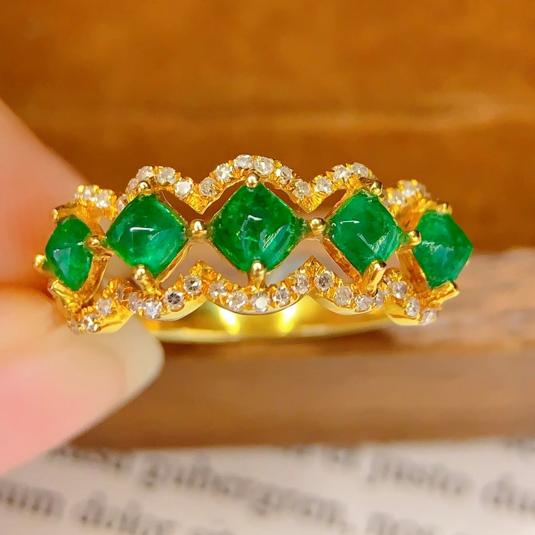 14k Gold 1.4 Ct Vivid Green Natural Emerald & Diamond Ring - 4